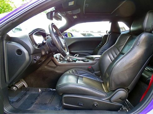 Used 2018 Dodge Challenger SRT w/ Technology Group RWD image 21