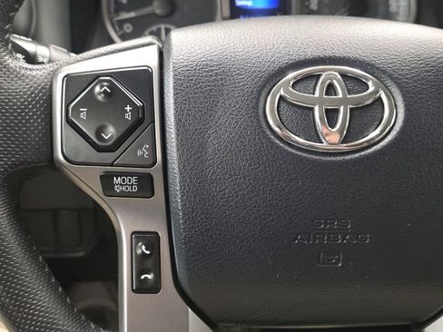 Used 2020 Toyota Tacoma SR5 AWD/4WD image 27