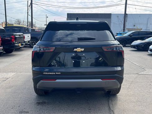 New 2026 Chevrolet Equinox LT w/ Convenience Package II AWD/4WD image 10
