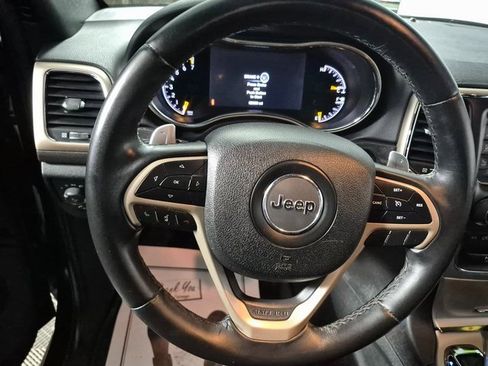 Used 2017 Jeep Grand Cherokee Laredo w/ Quick Order Package 23E image 11