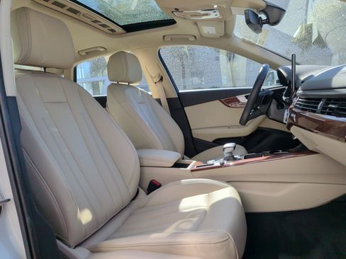 Used 2023 Audi A4 2.0T Premium w/ Convenience Package image 34