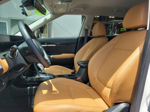 Certified 2024 Kia Seltos SX AWD/4WD image 8