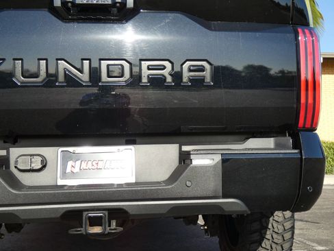 Used 2024 Toyota Tundra Platinum image 9