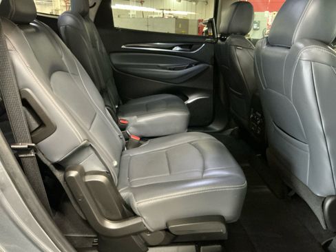 Used 2018 Buick Enclave Essence w/ Trailering Package FWD image 18