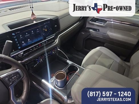 Used 2024 Chevrolet Silverado 3500 LTZ w/ LTZ Convenience Package AWD/4WD image 12