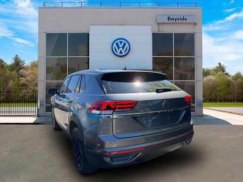 Certified 2023 Volkswagen Atlas Cross Sport SE w/ Black Wheel Package AWD/4WD image 5