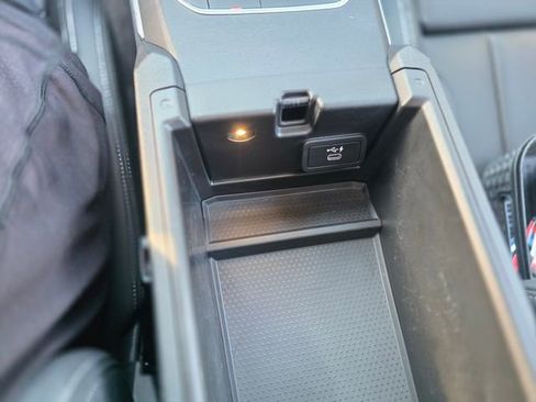 Used 2022 BMW 430i Coupe w/ M Sport Package RWD image 31