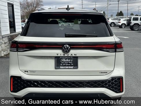 Used 2025 Volkswagen Tiguan SE R-Line image 7