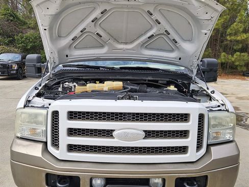 Used 2005 Ford Excursion Eddie Bauer image 15