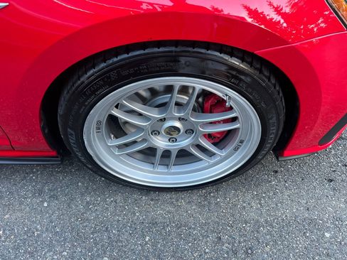 Used 2020 Volkswagen GTI SE image 12