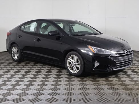 Used 2019 Hyundai Elantra SEL FWD image 42