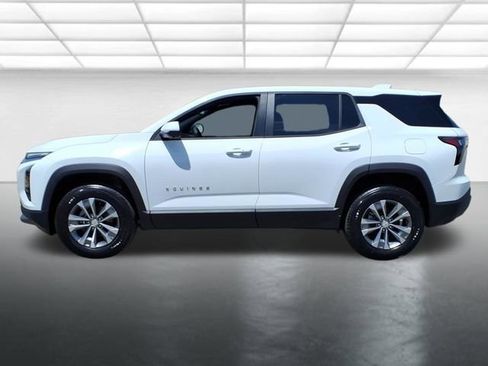 New 2026 Chevrolet Equinox LT FWD image 2