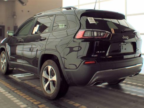 Used 2022 Jeep Cherokee Limited AWD/4WD image 6