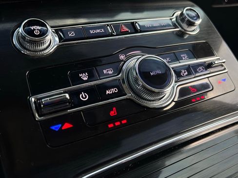 Used 2022 Lincoln Nautilus FWD image 53