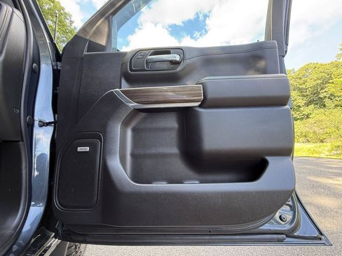 Used 2021 Chevrolet Silverado 1500 LT Trail Boss w/ Convenience Package II AWD/4WD image 30
