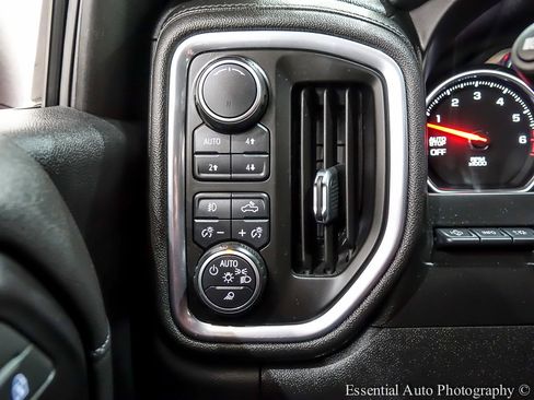 Used 2019 Chevrolet Silverado 1500 LTZ w/ LTZ Plus Package image 27