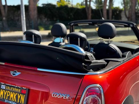 Used 2014 MINI Cooper S FWD image 32