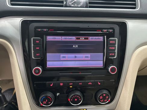 Used 2013 Volkswagen Passat 2.5 SE image 13