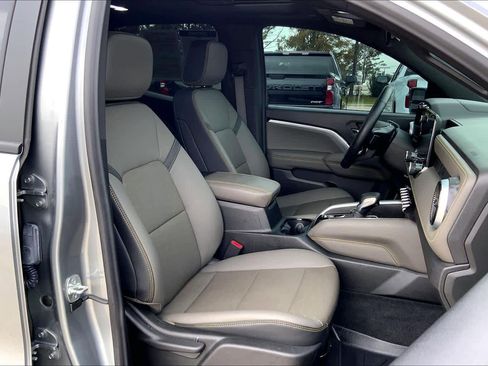 Certified 2024 Chevrolet Colorado ZR2 w/ ZR2 Convenience Package III image 8