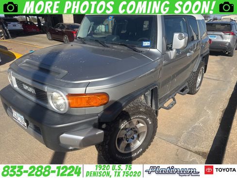 Used 2010 Toyota FJ Cruiser 4WD image 1