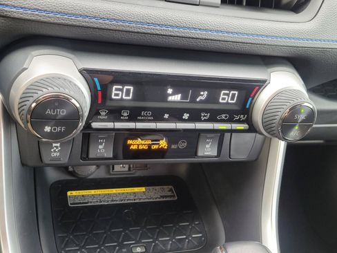 Used 2021 Toyota RAV4 XSE AWD/4WD image 30