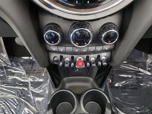 Used 2024 MINI Cooper S image 21