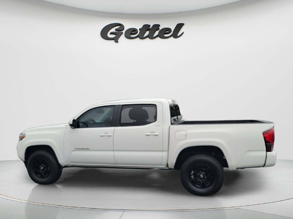 Used 2022 Toyota Tacoma SR5 w/ Technology Package RWD image 8