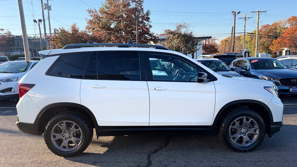 Used 2024 Honda Passport TrailSport image 9