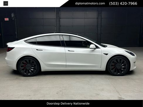Used 2021 Tesla Model 3 Performance image 7