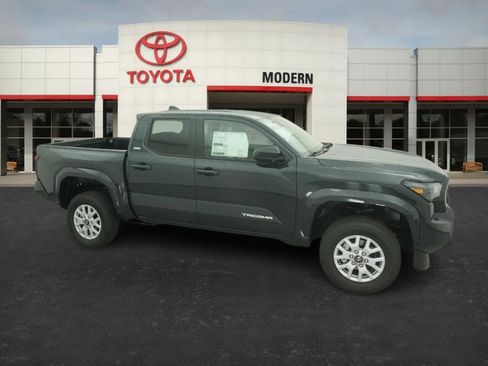 New 2026 Toyota Tacoma SR5 image 32