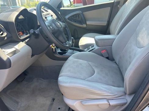 Used 2012 Toyota RAV4 4WD w/ Value Pkg image 12