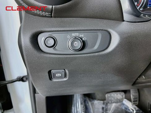 Used 2021 Chevrolet Blazer LT FWD image 13