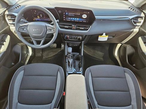 New 2026 Chevrolet TrailBlazer LT w/ Midnight Edition FWD image 15