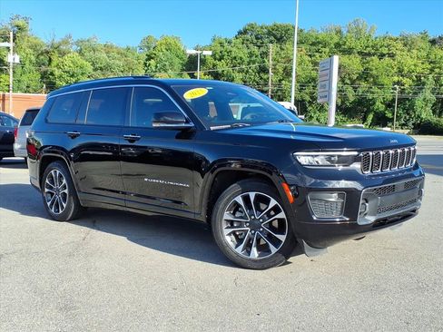 Used 2023 Jeep Grand Cherokee L Overland w/ Luxury Tech Group IV AWD/4WD image 2