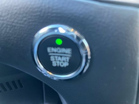 Used 2016 Ford Edge SEL w/ Equipment Group 201A AWD/4WD image 19