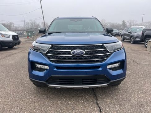 Certified 2022 Ford Explorer XLT w/ Equipment Group 202A image 2