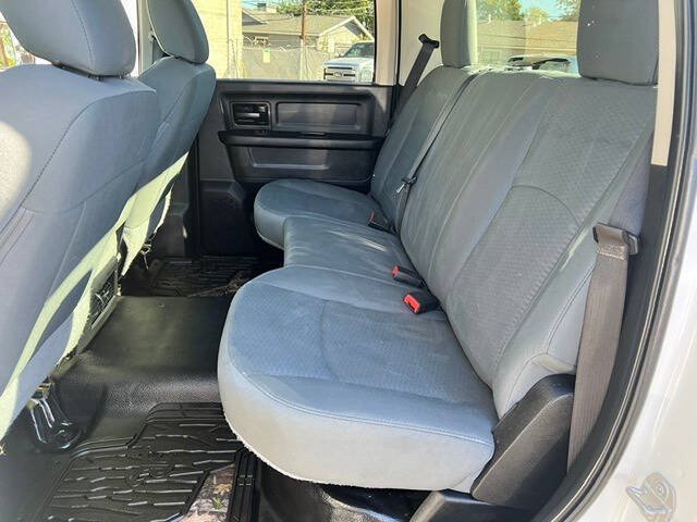 Used 2018 RAM 2500 Tradesman w/ Chrome Appearance Group AWD/4WD image 19