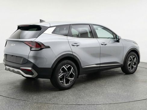 Used 2025 Kia Sportage LX image 9