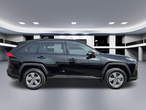 Used 2023 Toyota RAV4 XLE image 7