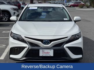 Used 2021 Toyota Camry SE video 2