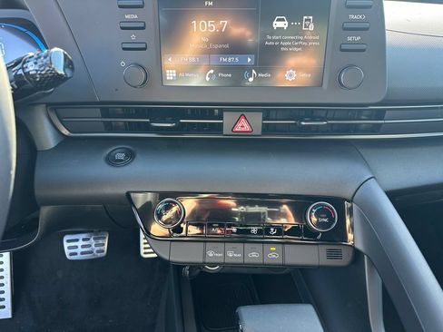 Certified 2025 Hyundai Elantra Sport FWD image 29