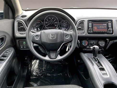 Certified 2019 Honda HR-V LX image 8