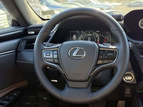 New 2025 Lexus ES 350 Premium image 9