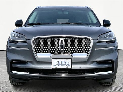 Used 2024 Lincoln Aviator Reserve image 3