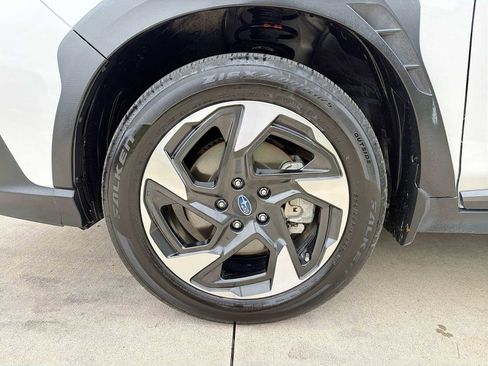 Used 2024 Subaru Crosstrek 2.5i Limited w/ Crosstrek Mirror Package AWD/4WD image 10