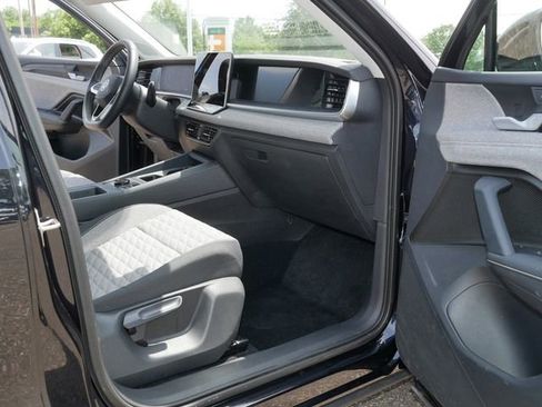 Certified 2025 Volkswagen Tiguan S AWD/4WD image 20