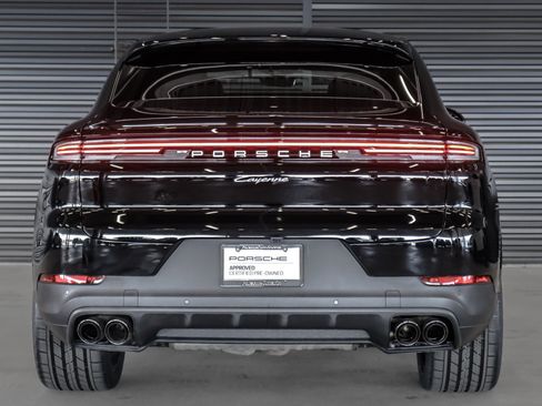 Certified 2024 Porsche Cayenne Coupe AWD/4WD image 9