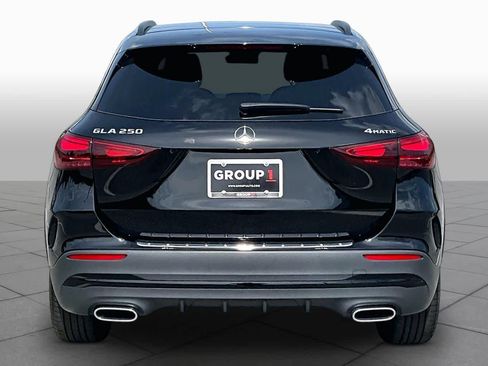 Used 2026 Mercedes-Benz GLA 250 4MATIC image 5