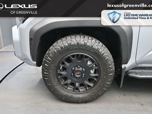 Used 2025 Toyota 4Runner TRD Off-Road Premium AWD/4WD image 9