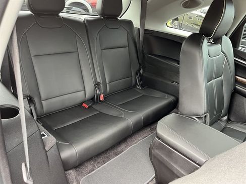 Used 2017 Acura MDX Sport Hybrid w/ Advance Pkg AWD/4WD image 44